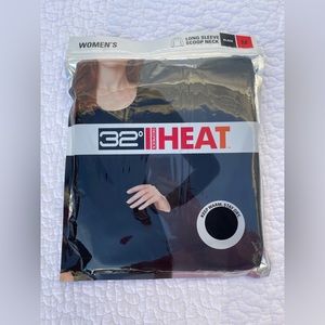 32 degrees long sleeved shirt, size medium